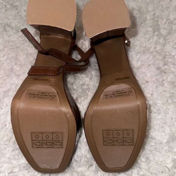 Clear Two-Piece Platform Sandals - Picture 4 of 5